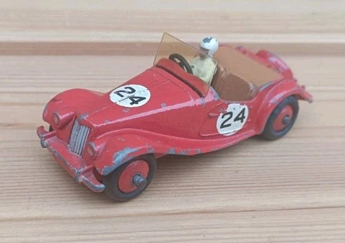 DINKY TOYS NO.108 MG MIDGET (Original)