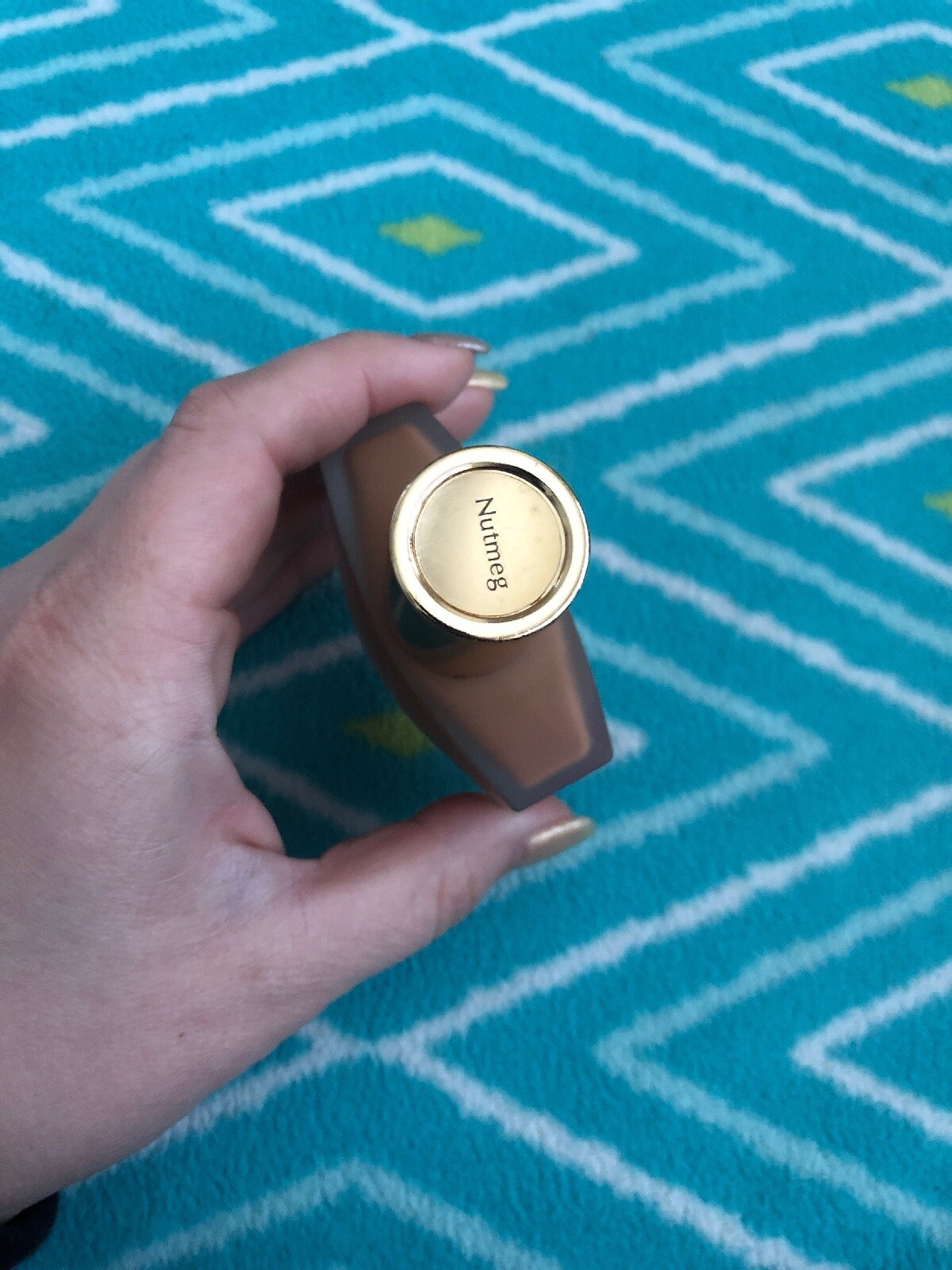 Estee Lauder NUTMEG Equalizer Smart Makeup Foundation 1 oz. SPF 10