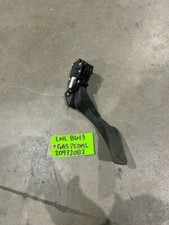 11-14 CHEVROLET GMC SIERRA SILVERADO DURAMAX 6.6 THROTTLE GAS PEDAL LML 20972082