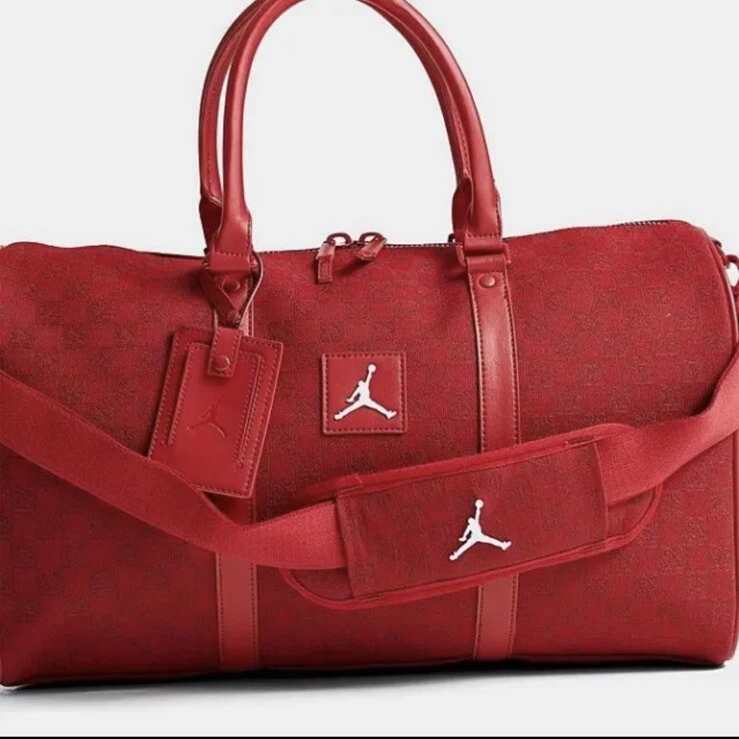 Discover 135+ nike air jordan duffle bag kidsdream.edu.vn