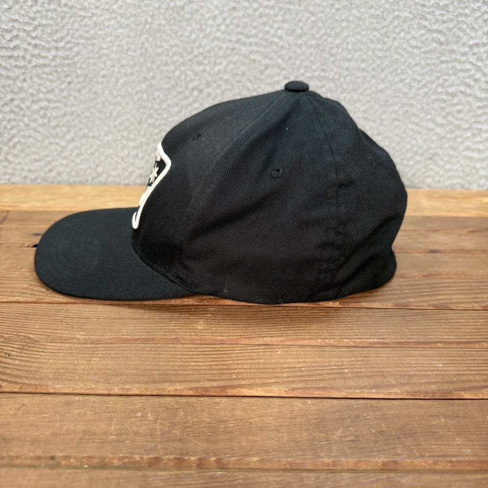 Boné DC adulto pequeno médio preto branco ajuste flexível skatista thrasher BMX - Imagem 4 de 4