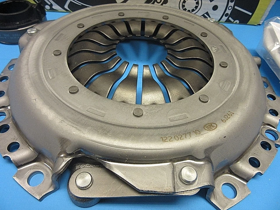 Transmisión manual. Kit de embrague LUK para Mini Cooper Countryman Paceman 1,6 L R56 N16B16A Foto 2 de 2