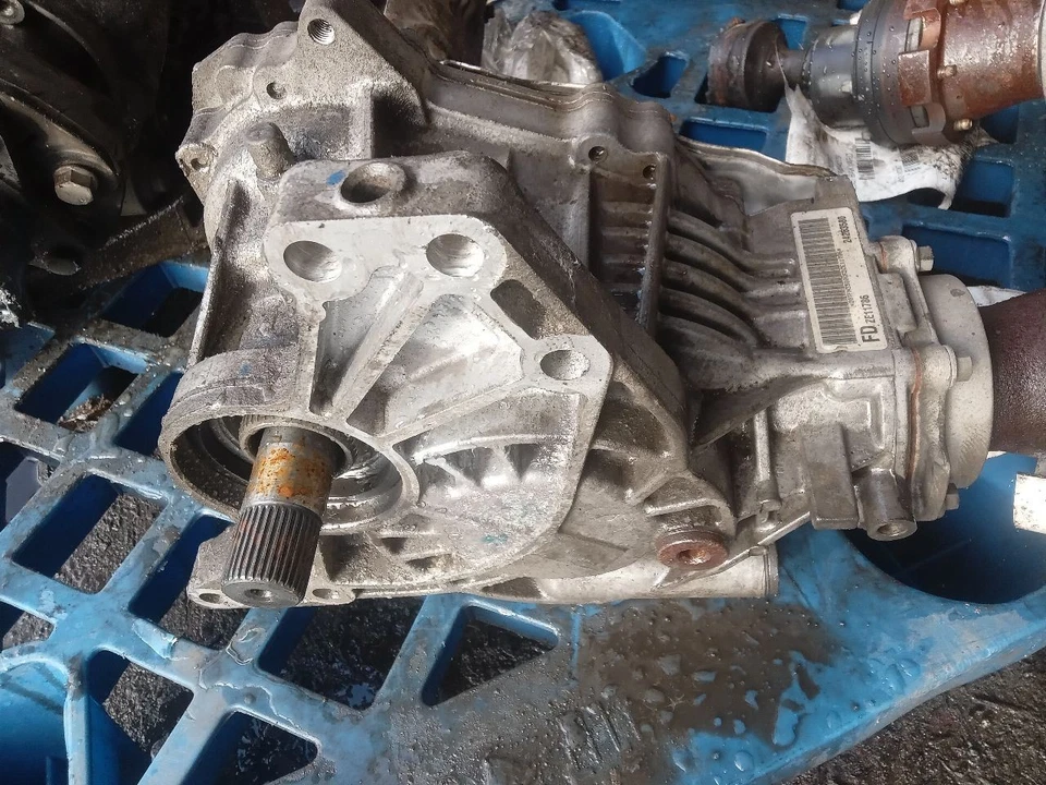 EQUINOX   2013 Transfer Case 362348 - Image 3 of 4