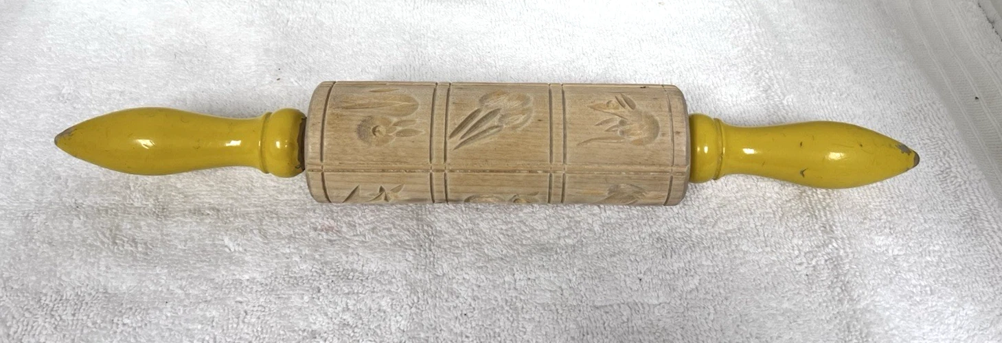 Vintage Yellow Wood Embossed Birds Ducks Tracks Springerle Cookie Rolling Pin