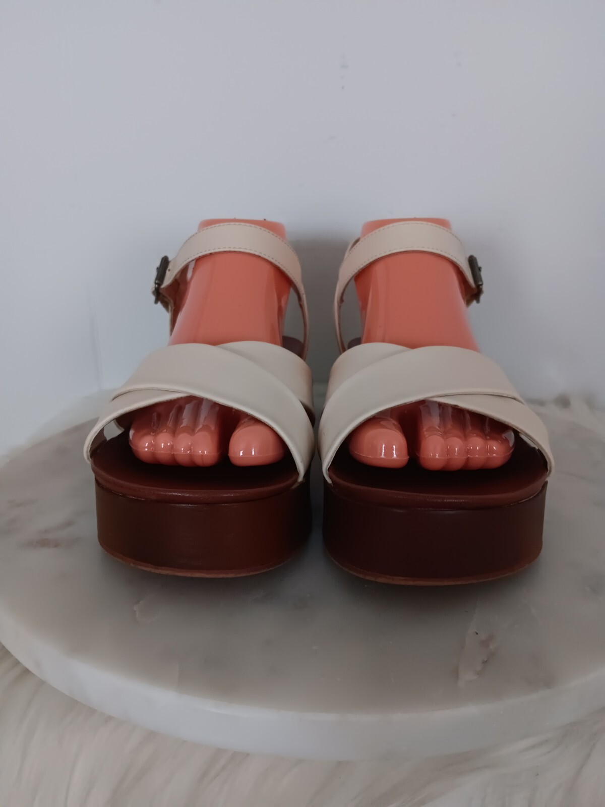 Universal Thread Women’s 9.5 Platform Sandals Fau… - image 3