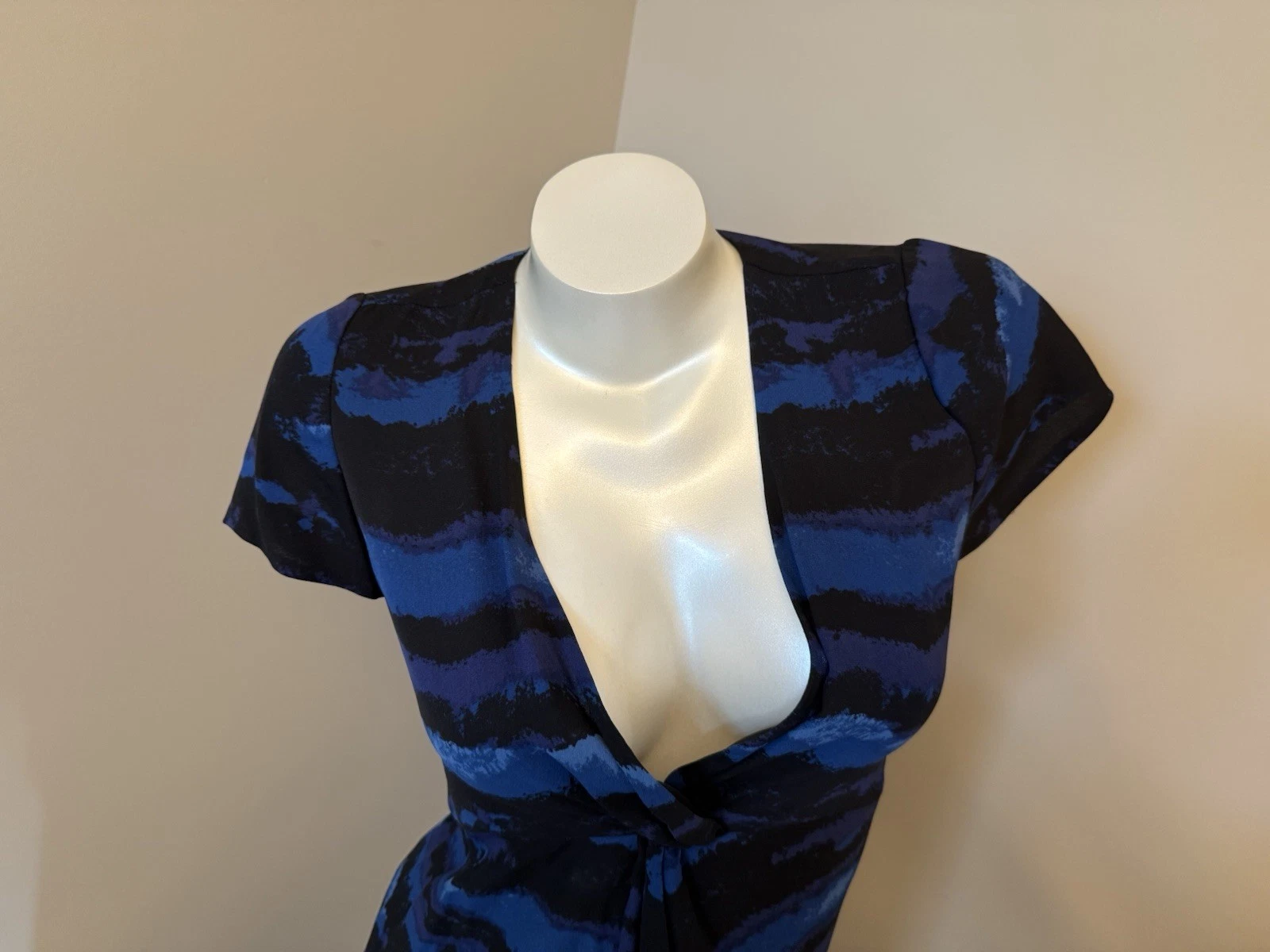 Abito Tory Burch Kaoy Landscape 100% seta foderato nero blu taglia 8 bellissimo