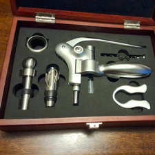 Brookstone Heritage Connoisseur's Wine Bottle Opener Wooden Case Open Box Gift