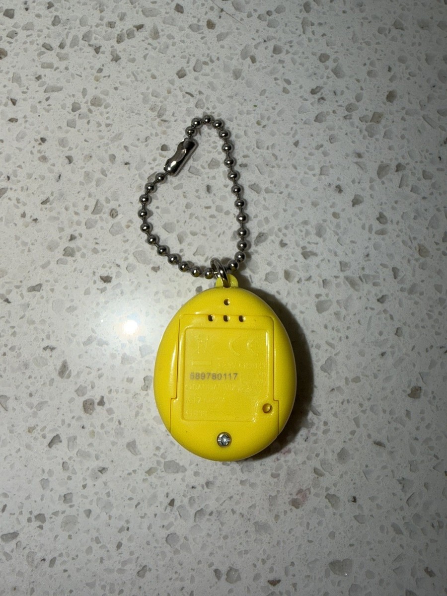 VTG 1996 Yellow Bandai Tamagotchi FIRST GENERATION Virtual Pet