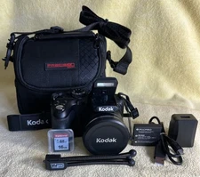 Kodak PIXPRO AZ421 16.0 MP 42x Zoom Digital Camera - Black - 16GB SD - Nr Mint -