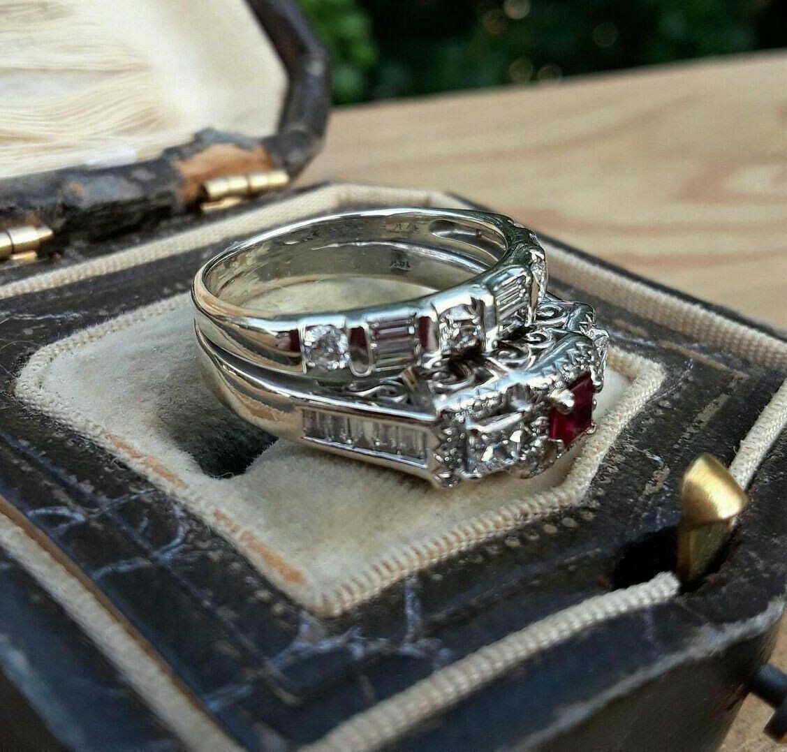 Foto 1 di 10