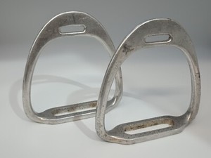 G. Kieffer Munchen Aluminum Saddle Stirrup Irons 