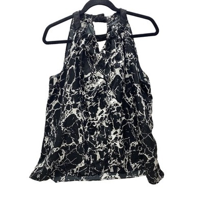 Jennifer & Grace Women s Black White Blouse No Size Tag Measurements