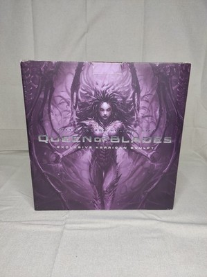 Blizzard Entertainment Starcraft 2  Kerrigan Queen of Blades Statue 2011