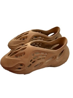 Yeezy foam runner Tan Margate-01M Women s sz. 8 sculpted perforated design