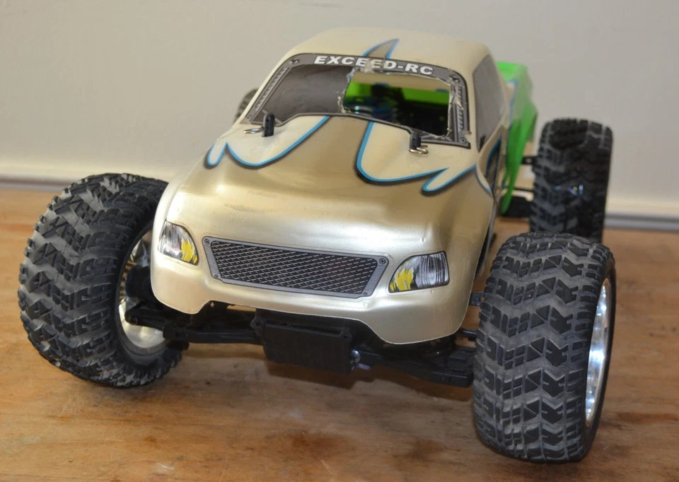 Exceed RC 4WD Nitro Truck Transmitter Glow Plug and Warmer Roto Start - Image 4 of 4