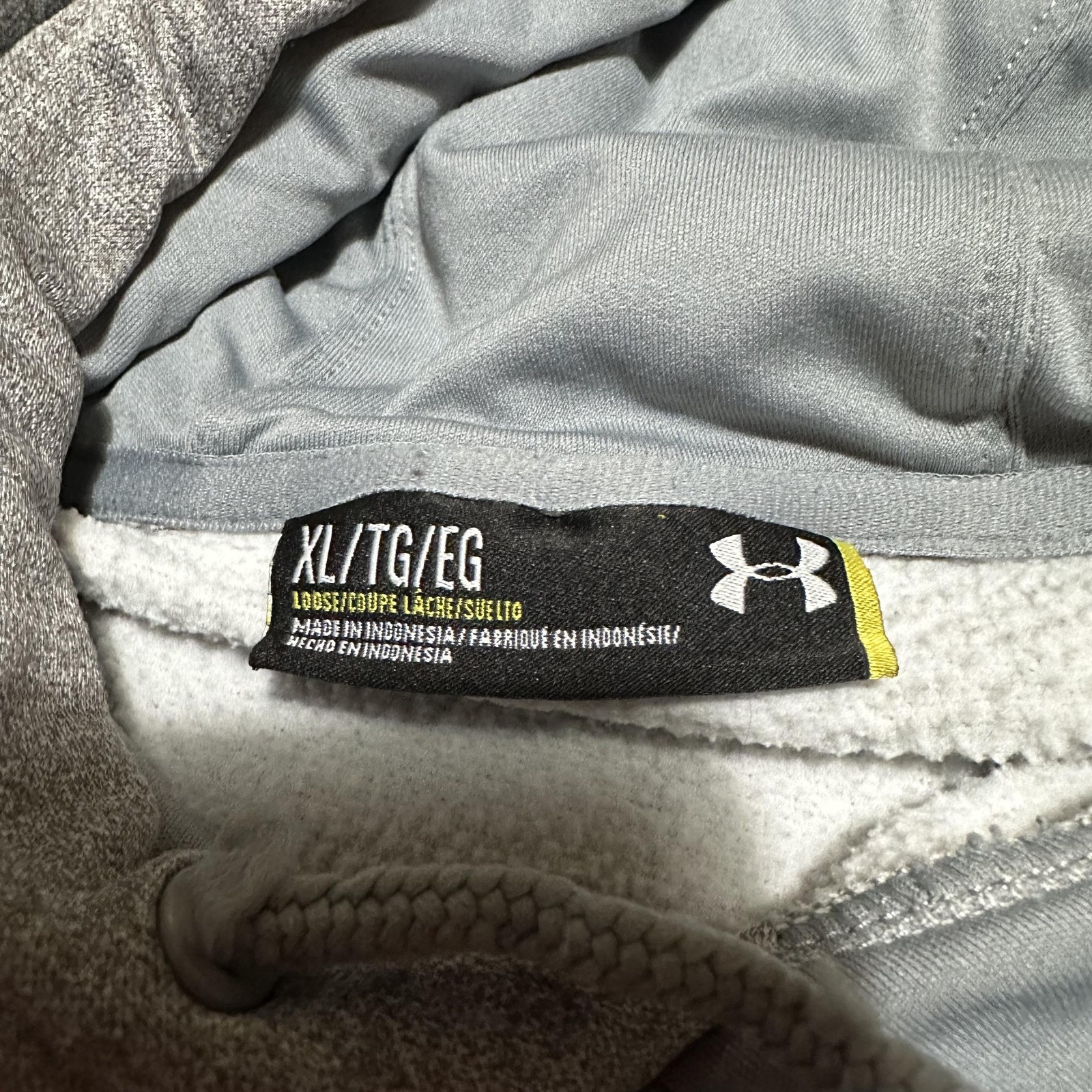 Wisconsin Badgers Hoodie Mens XL Gray NCAA Football Under Armour Pullover Fleece thumbnail 3