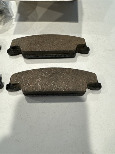 New GM 89060217 Rear Disc Brake Pads 05-08 Grand Prix 05-2011 Cadillac STS CTS - Picture 3 of 6
