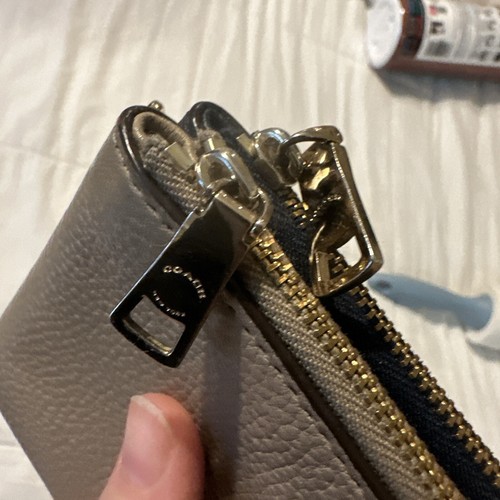 Coach Double Corner Zip Wristlet in Colorblock Multi Navy, Beige, Green 2959 - Picture 8 of 15