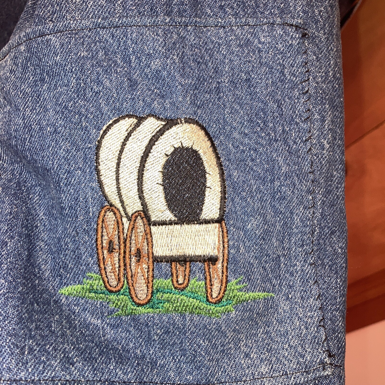 Rustler Western Theme Embroidered Button Front De… - image 9