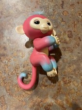 Authentic FINGERLINGS Interactive Fingerling Pink Monkey BELLA by WowWee
