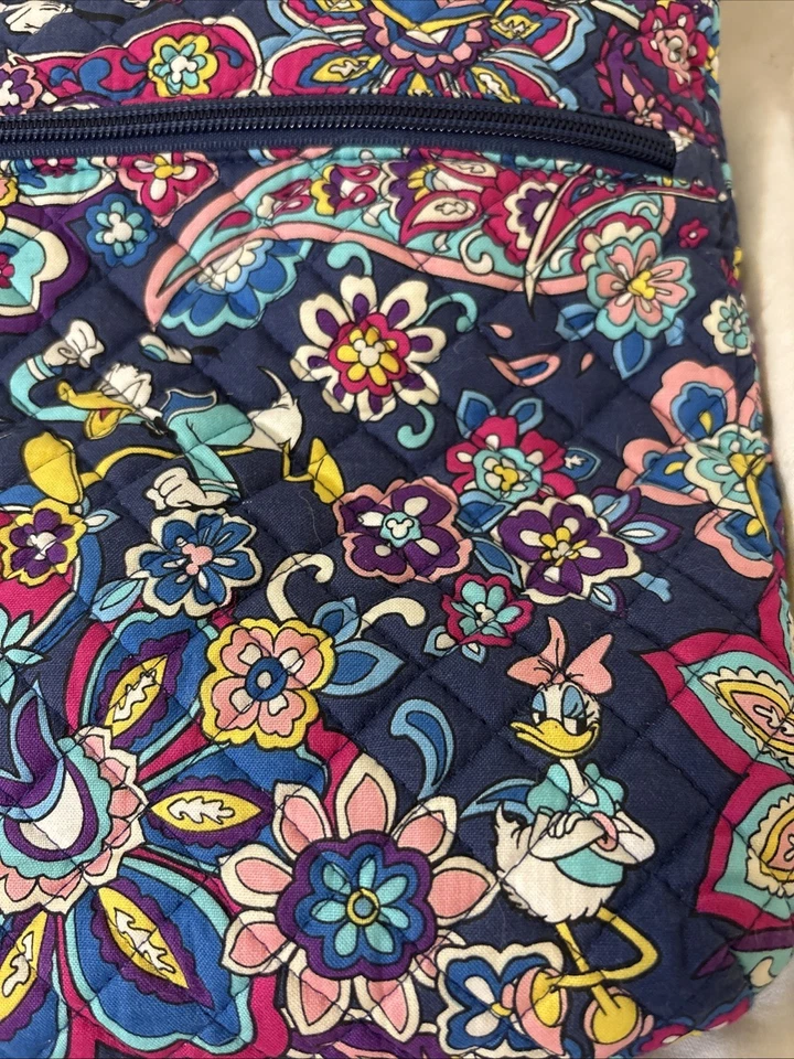 Vera Bradley Disney Triple Zip Hipster Purse Daisy Sensational Six Paisley EUC - Image 2 of 4