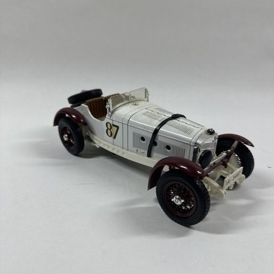 Bburago 1/18 Mercedes-Benz SSK 1928ルパン三世 Vtg Burago 1928 Mercedes-Benz SSK 1:18 Metal DieCast Car Made in