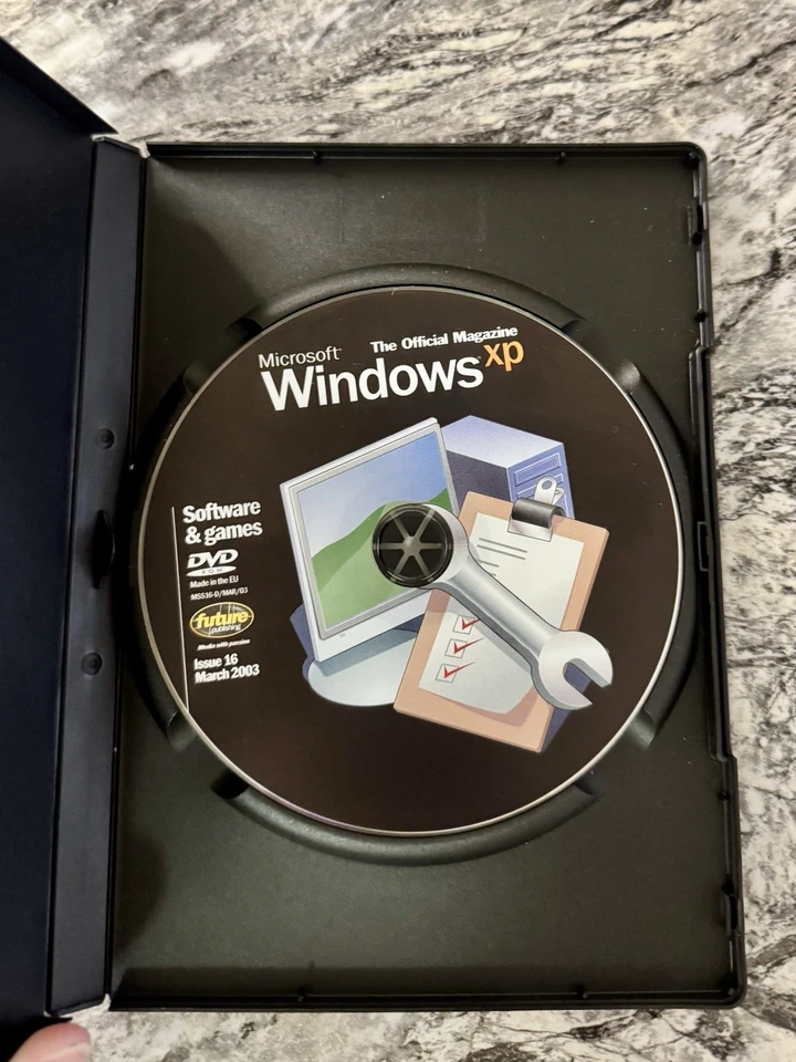 Microsoft Windows XP Troubleshooting Kit CD-ROM + Full Programs + Games 2003 - Image 3 of 4