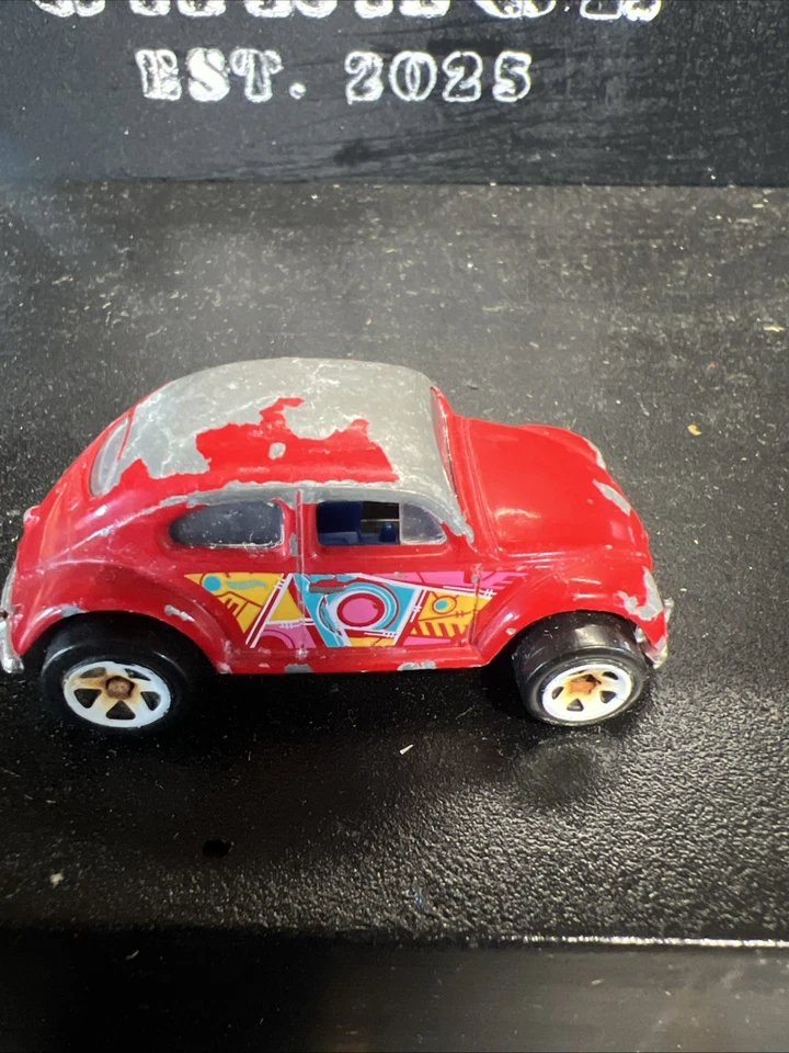 Красный жук Volkswagen Design Lab HW Hot Wheels упаковка 5 шт. - Изображение 4 из 4