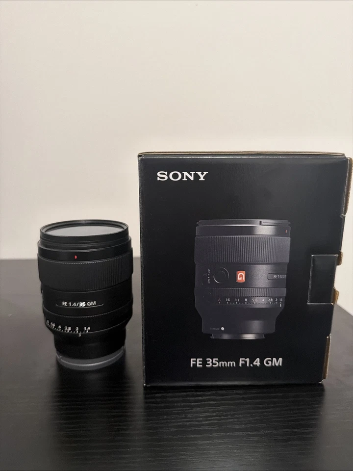 Lente Sony 35mm F/1.4 Fe GM para montagem tipo E com caixa e capa de lente excelente estado - Imagem 2 de 4