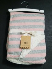 amari baby blanket