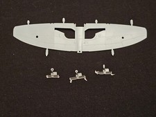 airfix Hawker tempest MK.V lower wing with clear parts and guns 1/72 1:72