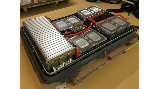 Nissan leaf емкость батареи