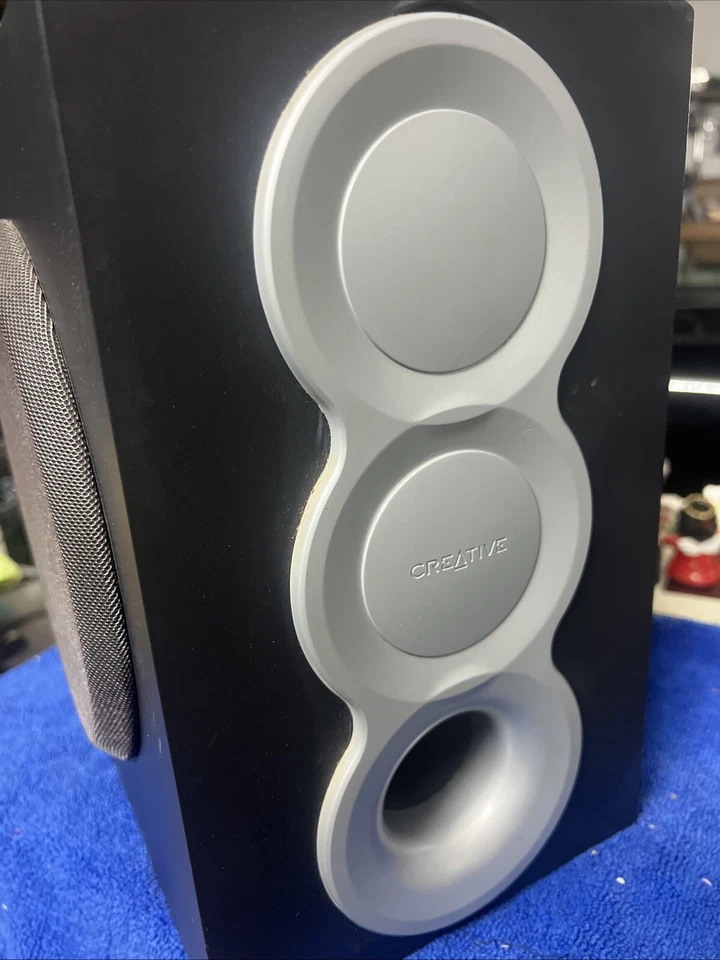 Creative Labs I-trigue 3400 Subwoofer And Power Cord Only - Image 2 of 4