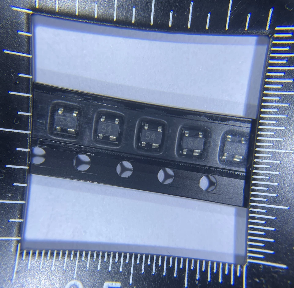 5PCS Mini-Circuits SAV-541 E-PHEMT 0.45-6GHz Ultra Low Noise Medium Current NEW - Image 2 of 4