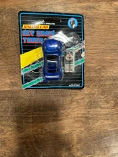 VINTAGE 1990’s BLUE TOY RACE CAR KEY CHAIN w/TORCH LIGHT UNOPENED NOS 🚗💨