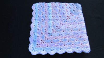 New Crocheted Handmade NEWBORN Beautiful Shells Pink Puzzle Yarn Girl Afghan