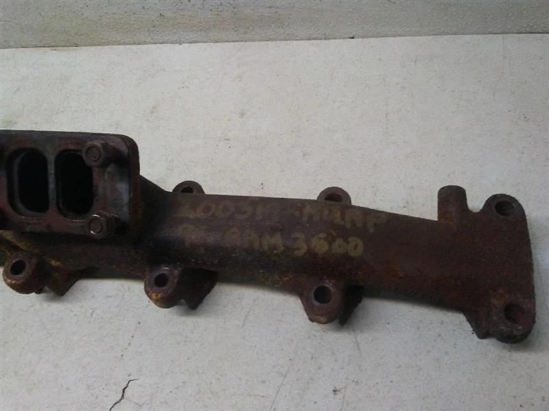 Colector de escape diésel 5,9 L para camioneta Dodge Ram 3500 1994-98 95 96 97 Foto 2 de 4