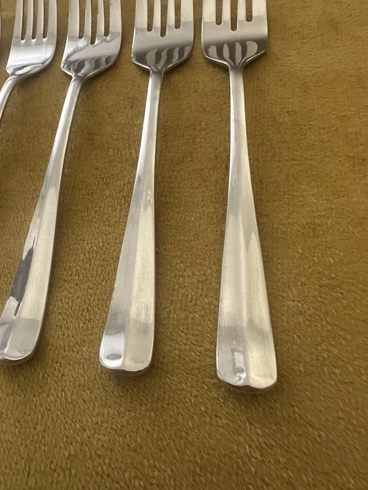 (3) Dinner & (2) Salad Forks Pfaltzgraff COURTLAND Stainless 18/8 Glossy Mint - Image 4 of 4