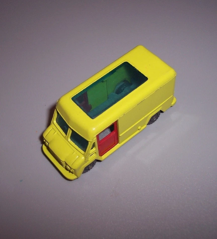 FURGONETA HUSKY METTOY NO.19 COMMER "WALK-THRU" USADA SUELTA Foto 4 de 4