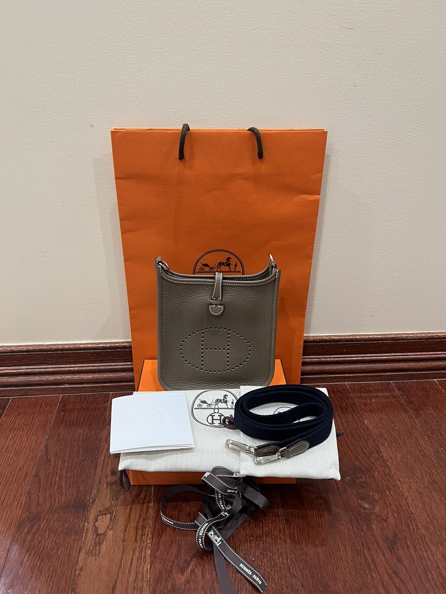 すぐお届け 関税込み HERMES Evelyne TPM Etoupe Blue Indigo Hermes Evelyne Amazon bag TPM New blue jean Clemence leather
