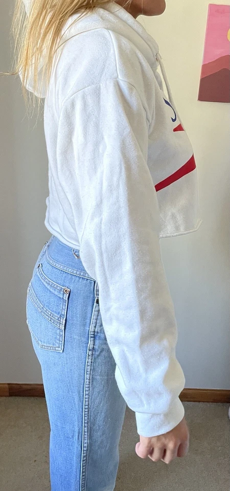 Sudadera corta Speedo para mujer mediana blanca. Forever 21 Foto 2 de 4