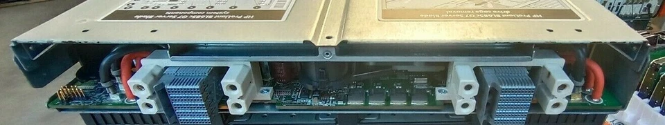 HP BL685c G7 AMD Opteron 6238  4 x12 CORE 2.6GHz / 8GB / 2X146 GB 15K HDD BLADE  - Image 3 of 3