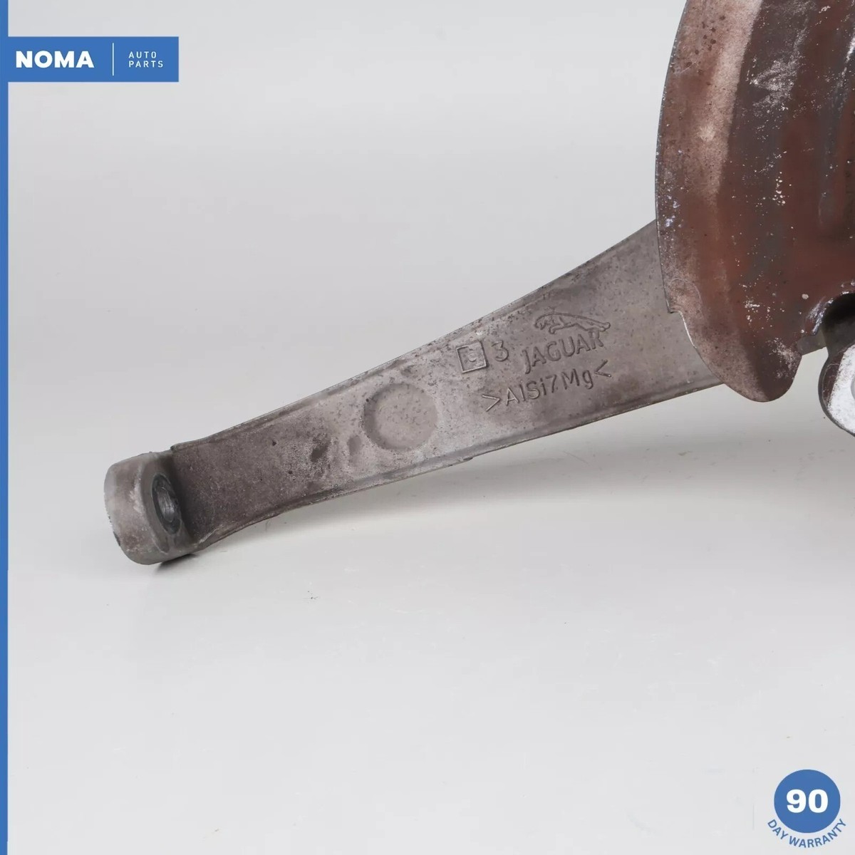 06-09 Jaguar X358 XJ8 XK XKR Front Right Side Spindle