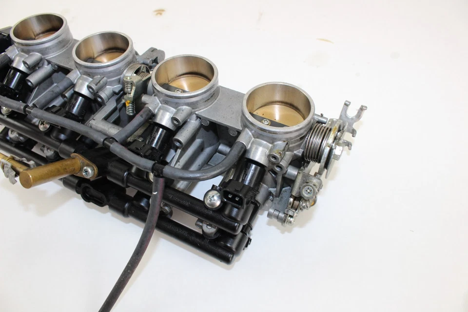 Корпус дроссельной заслонки 05–06 Suzuki GSXR1000 GSXR 1000 - Изображение 4 из 4