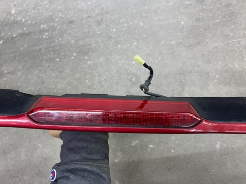 2017-2021 SUBARU IMPREZA TAILGATE LIFTGATE BACK DOOR ROOF SPOILER LIGHT OEM - Picture 7 of 12