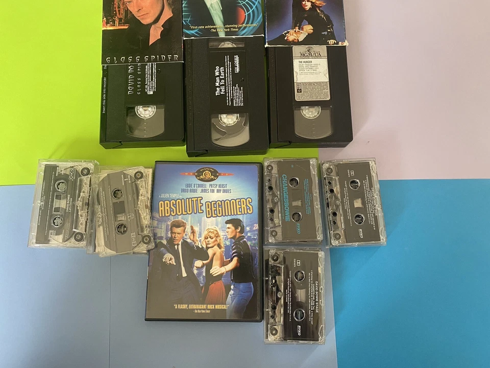 David Bowie VHS Cassettes & DVD Hunger Absolute Beginners/Man Who Fell/ Tin Mach - Image 4 of 4