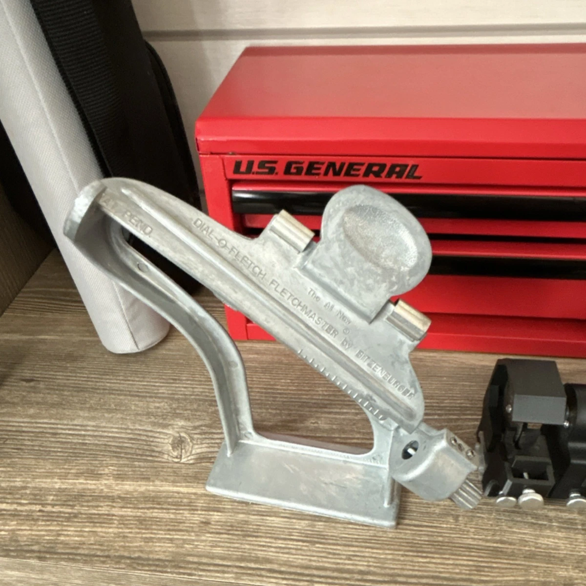 Bitzenburger Fletching Jig - Gabarit D'empennage Fletchmaster Magic - Tir à L'arc