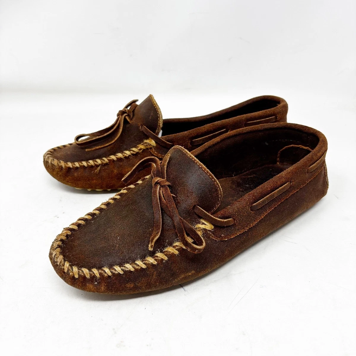 Minnetonka Moccasin Women display picture 2