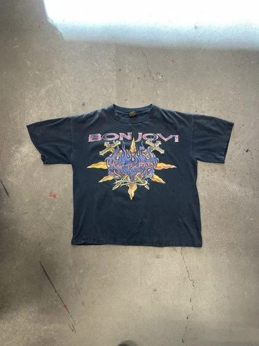 Bon Jovi Vintage T-Shirt Keep the Faith World Tour Conc 1990s vintage concert t-shirt, vintage, size XL, single stitch, B+ condition