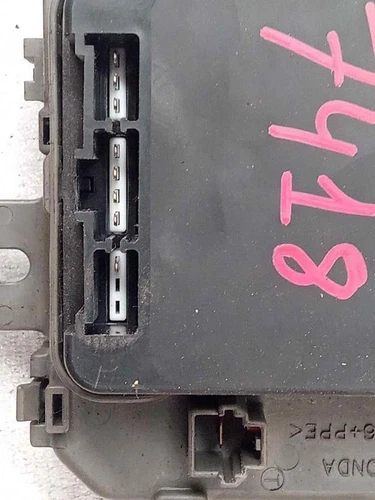 38600S04G1 Caja Reles/Fusibles para RENAULT MASTER FURGÓN 516069 - Imagen 3 de 9